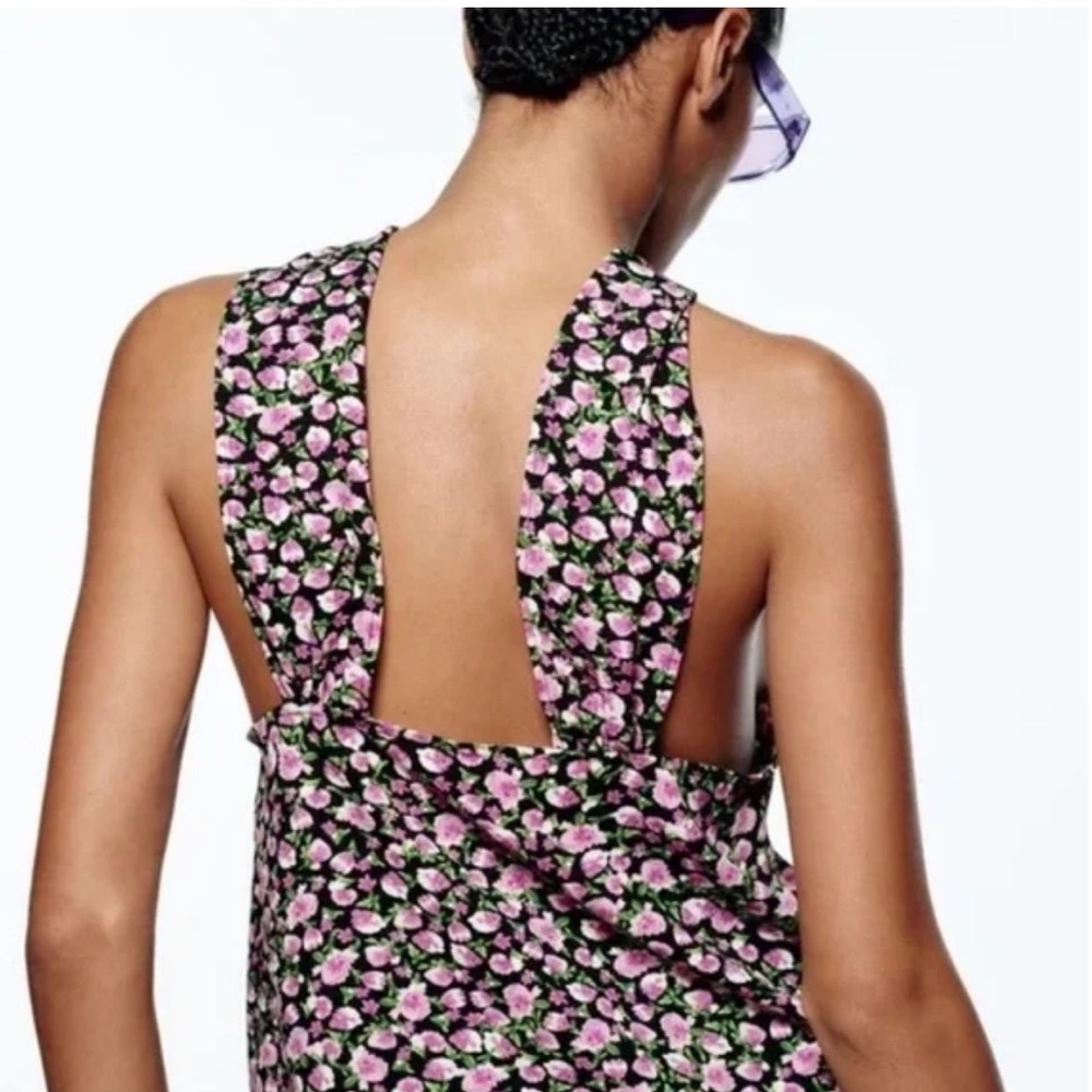 Zara Purple/Black Floral Knot/Twist Halter Top - Picture 4 of 4